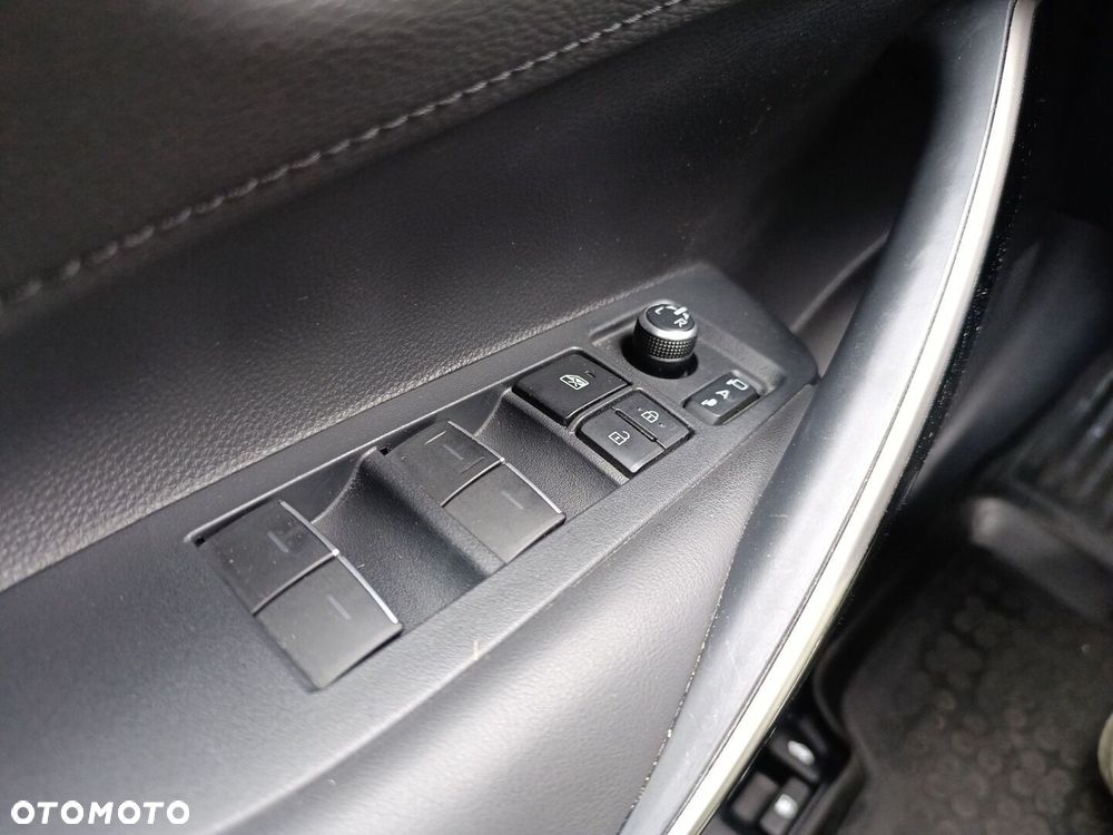 Toyota Corolla 1.8 Hybrid Executive - 24