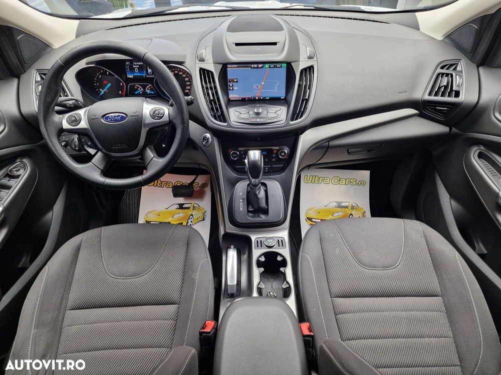 Ford Kuga - 10
