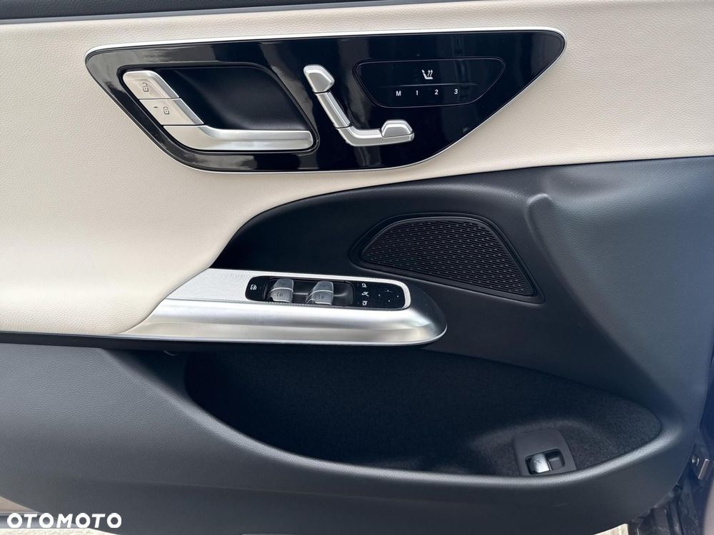 Mercedes-Benz Klasa E - 10