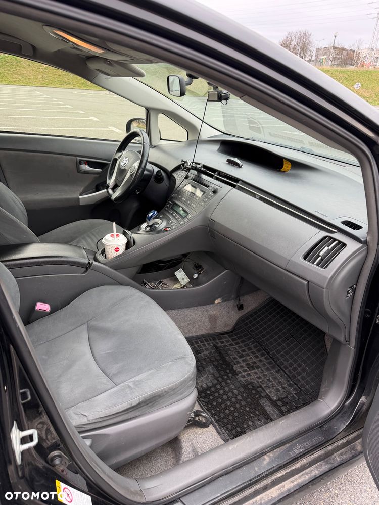 Toyota Prius - 11