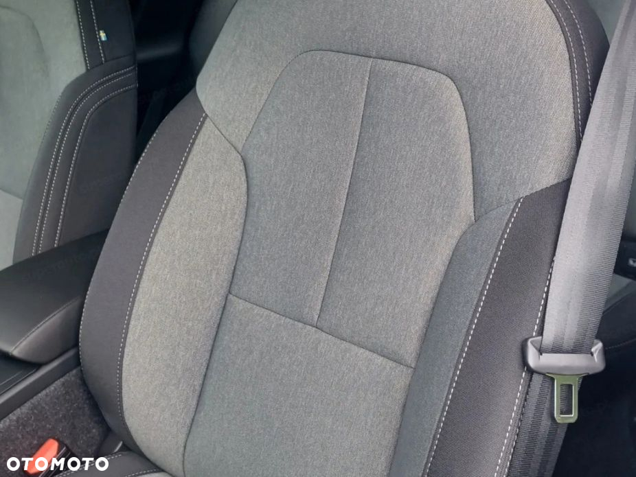 Volvo XC 40 - 5