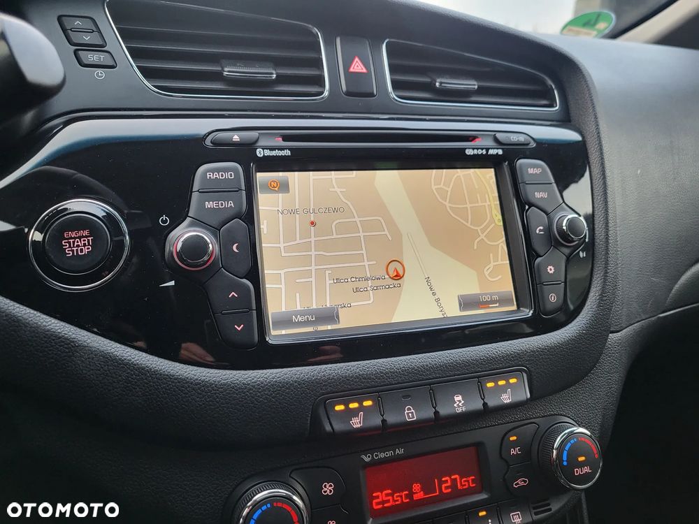 Kia Ceed 1.6 CRDi 128 Platinum Edition - 17