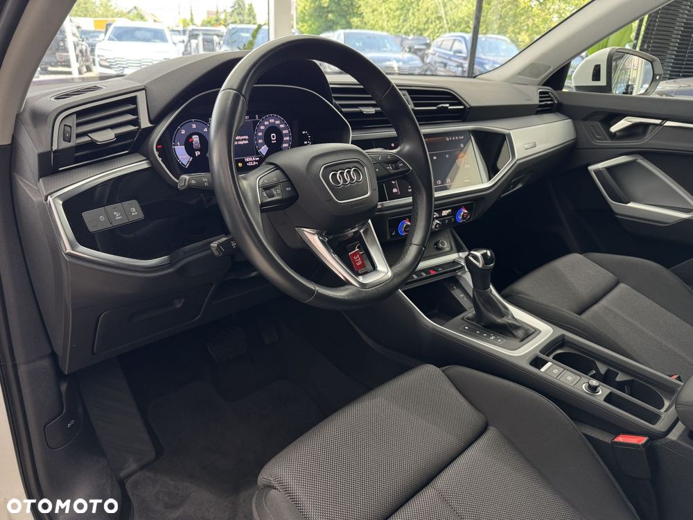 Audi Q3 35 TDI S tronic - 8