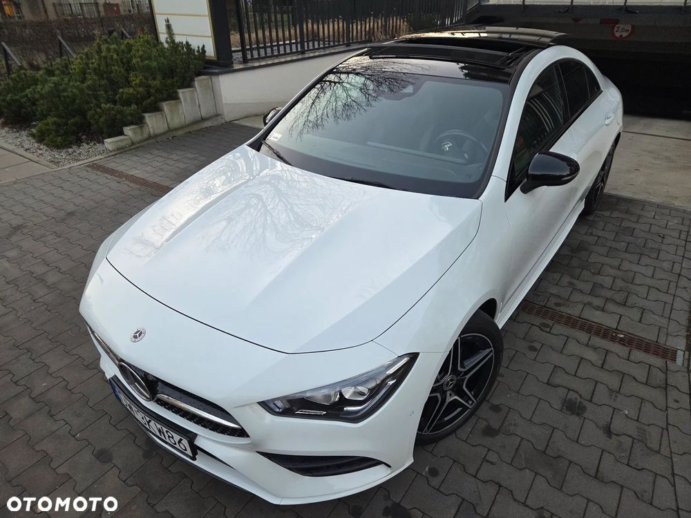 Mercedes-Benz CLA 220 4-Matic AMG Line 7G-DCT - 4