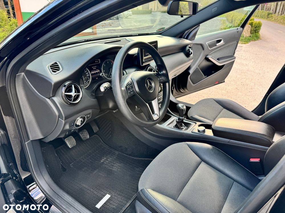 Mercedes-Benz Klasa A 180 CDI (BlueEFFICIENCY) - 16
