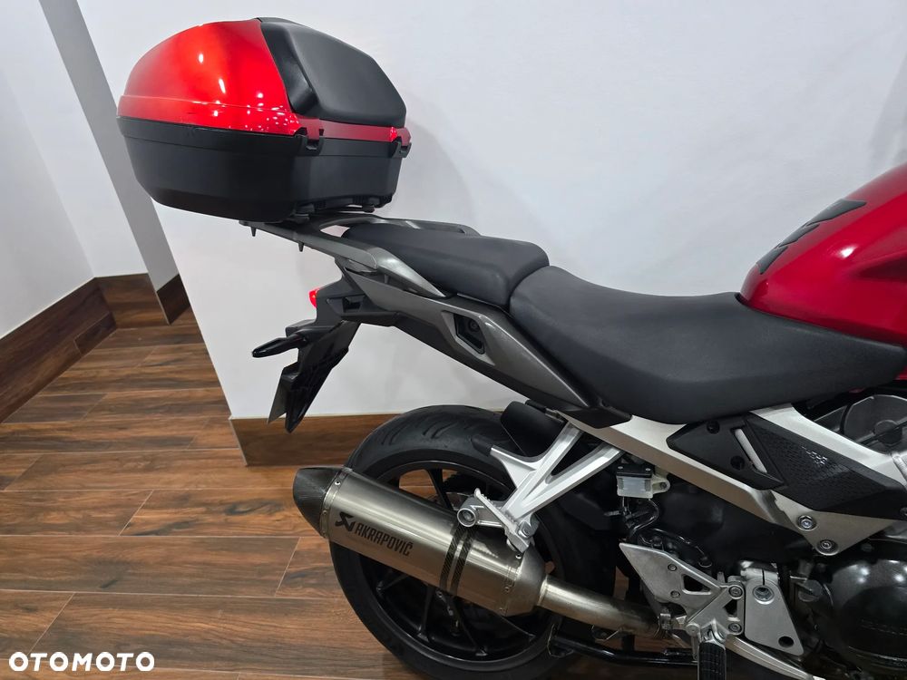 Honda VFR - 21