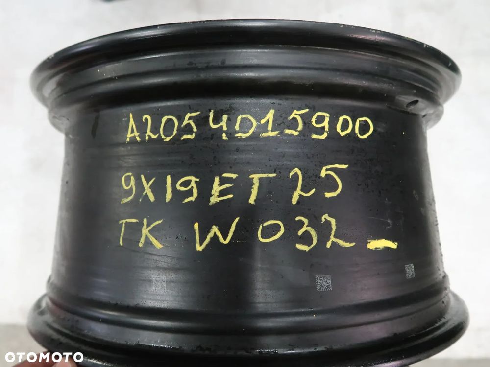 W032 Felga Aluminiowa Mercedes A2054015900 9x19et25 - 12