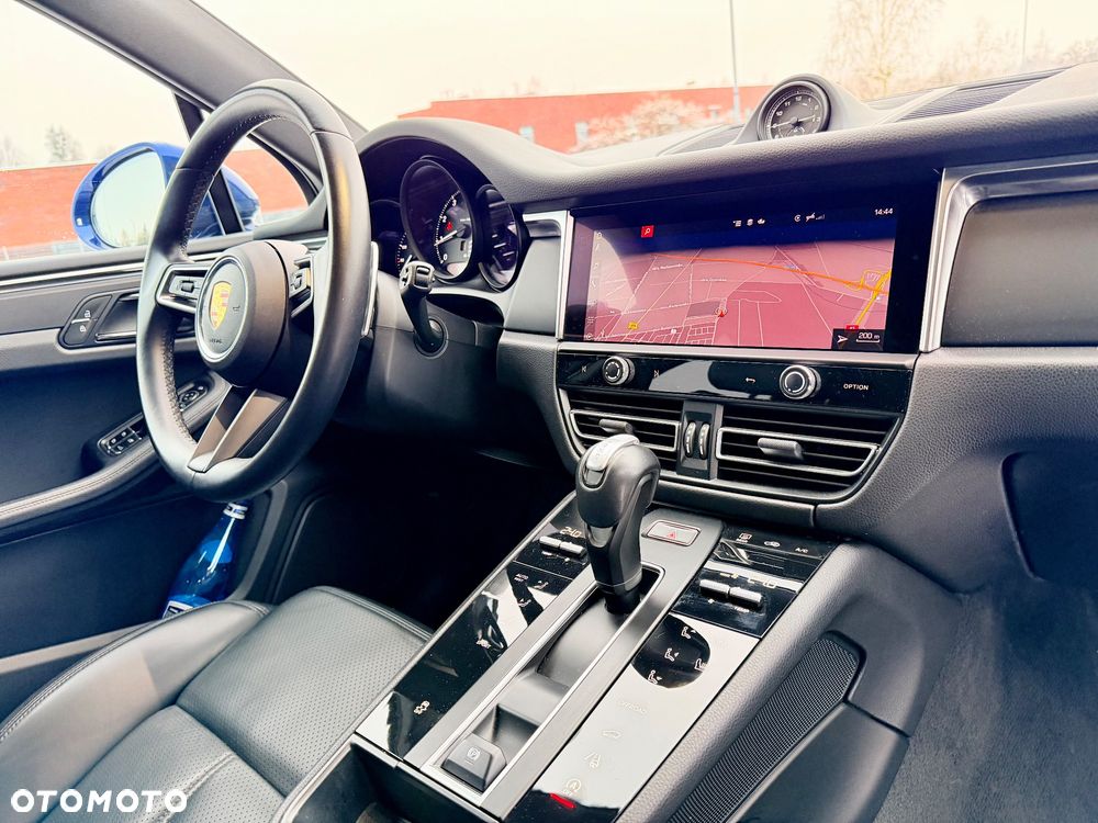 Porsche Macan Standard - 17