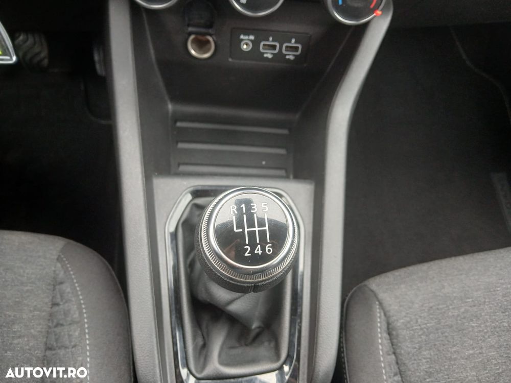 Renault Clio V TCe 90 Evolution - 11