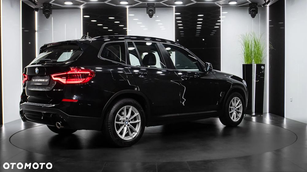BMW X3 xDrive20i - 8