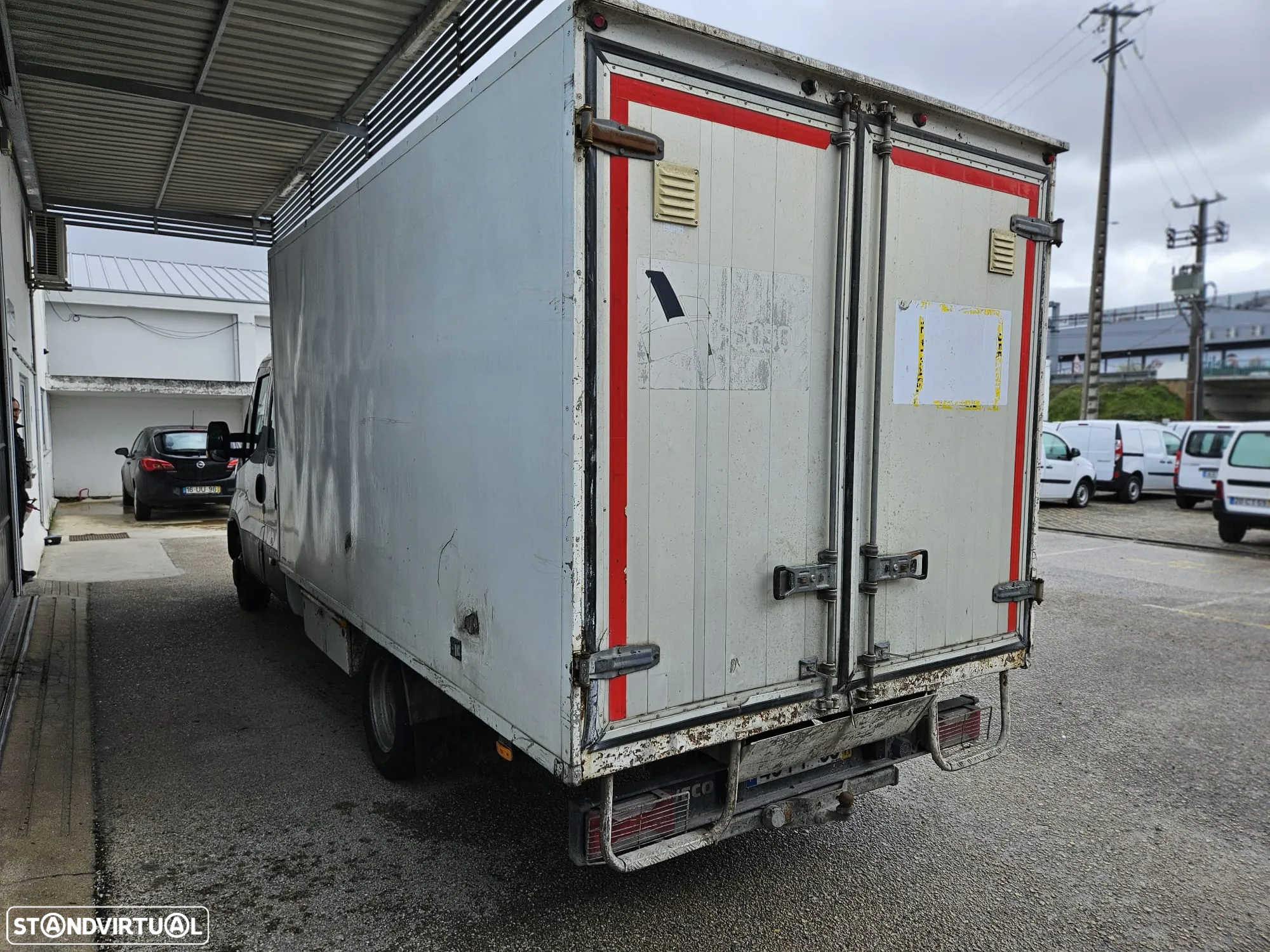 Iveco Daily 35C17 3.0td 170cv 7Lugares Contentor - 3