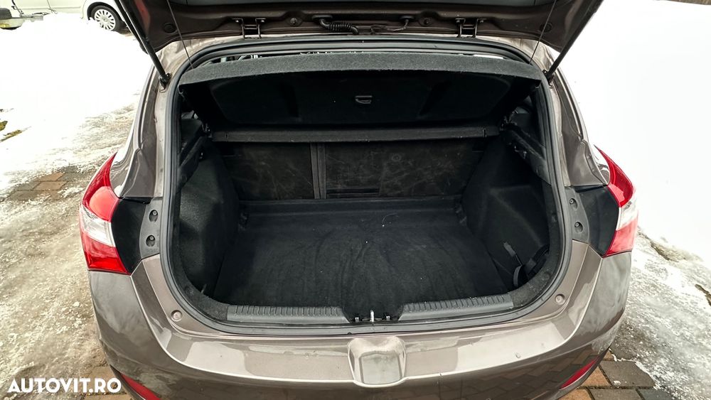 Hyundai i30 i30cw 1.6 CRDi Style - 13