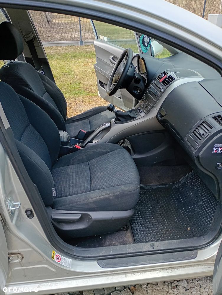 Toyota Auris 1.4 D-4D Luna - 16