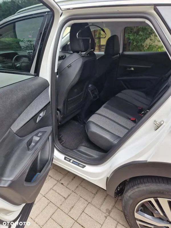 Peugeot 3008 1.2 PureTech Allure S&S - 13