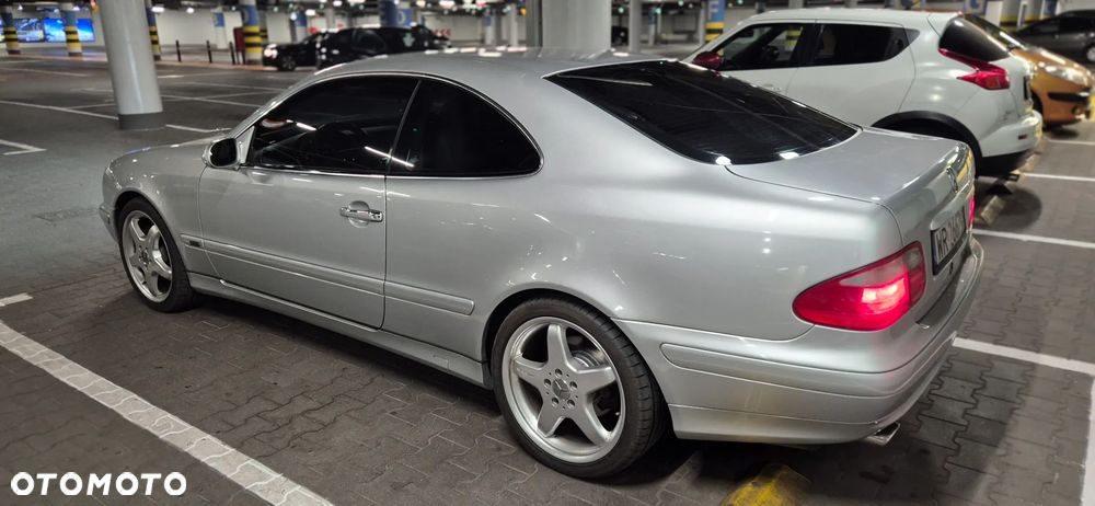 Mercedes-Benz CLK 320 - 2