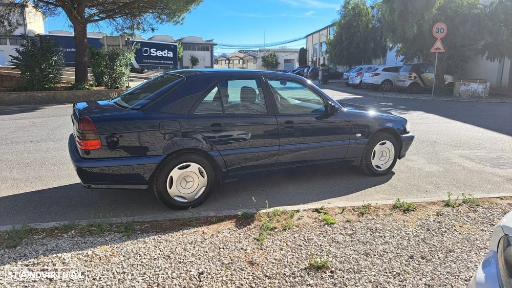 Mercedes-Benz C 180 Classic - 17