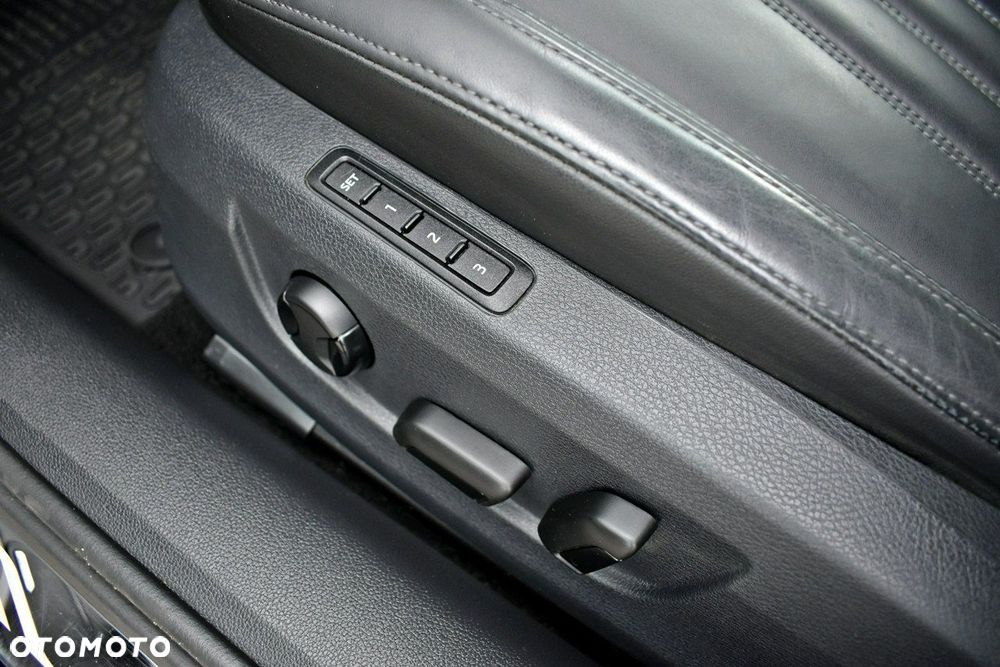 Skoda Superb 2.0 TSI 4x4 L&K DSG - 12