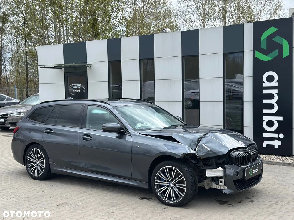 BMW Seria 3 318i - 1