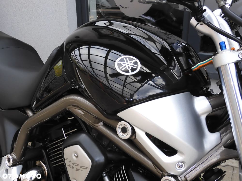 Yamaha BT - 16
