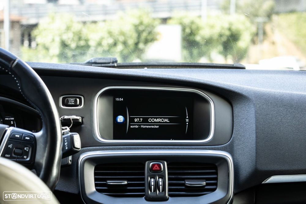 Volvo V40 1.6 D2 Momentum - 34