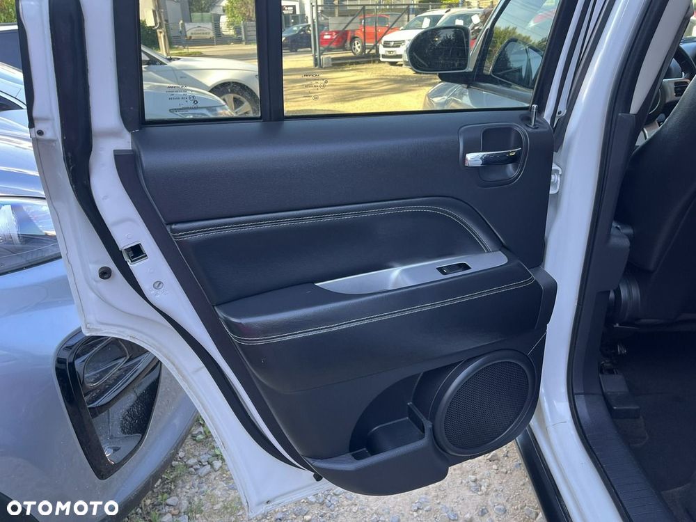 Jeep Compass - 28