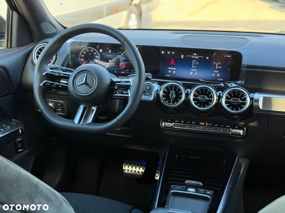 Mercedes-Benz GLB 220 mHEV 4-Matic AMG Line 8G-DCT - 10