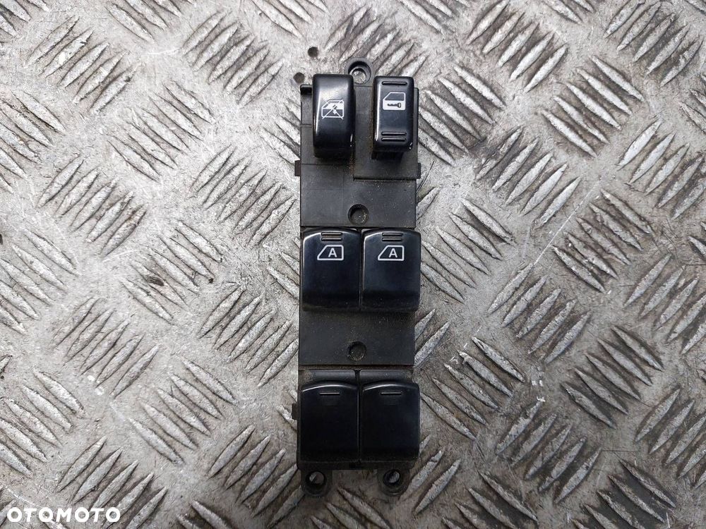 PANEL STEROWANIA SZYB PRZEŁĄCZNIK LEWY PRZÓD NISSAN MURANO Z50 - 1