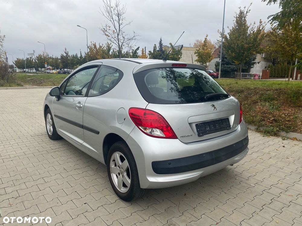Peugeot 207