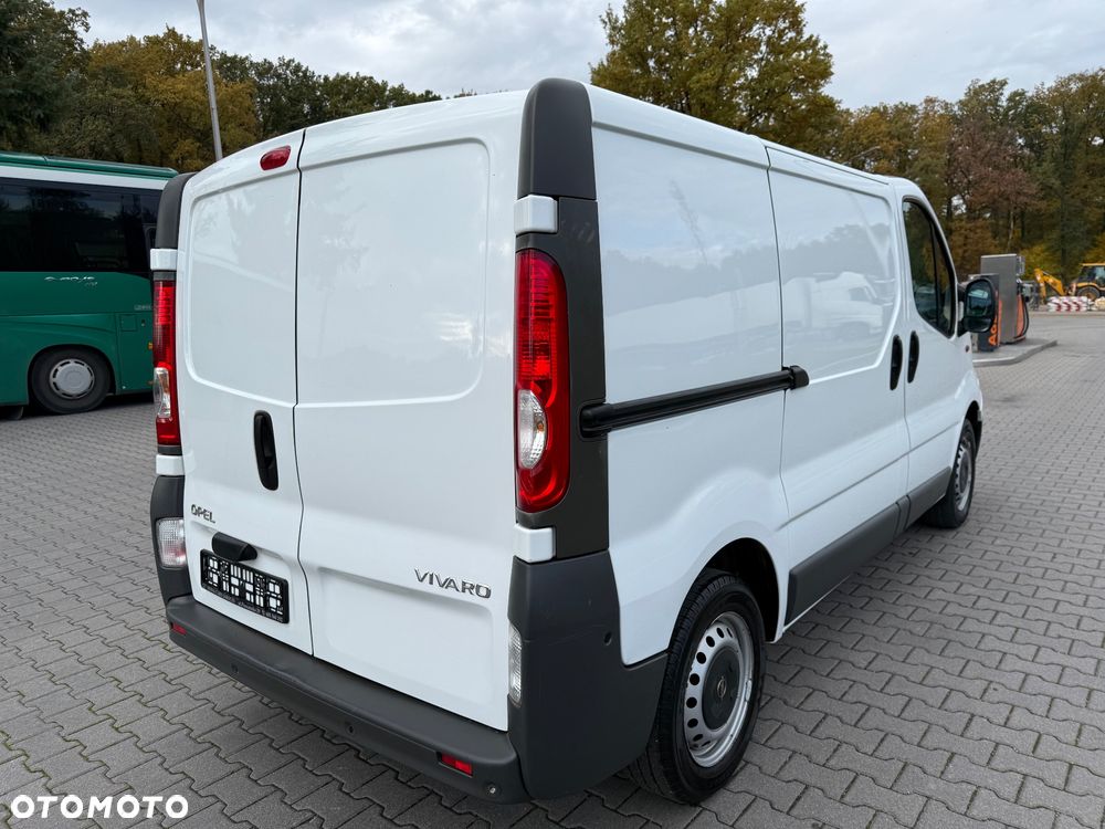Opel Vivaro - 2