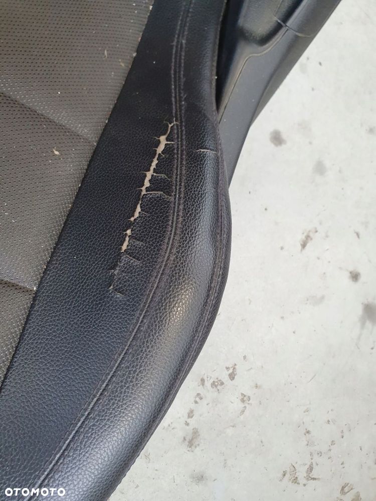 Mercedes-Benz E-Klasa Coupe W207 2007-2017 Fotele kanapa boczki półskóra - 7