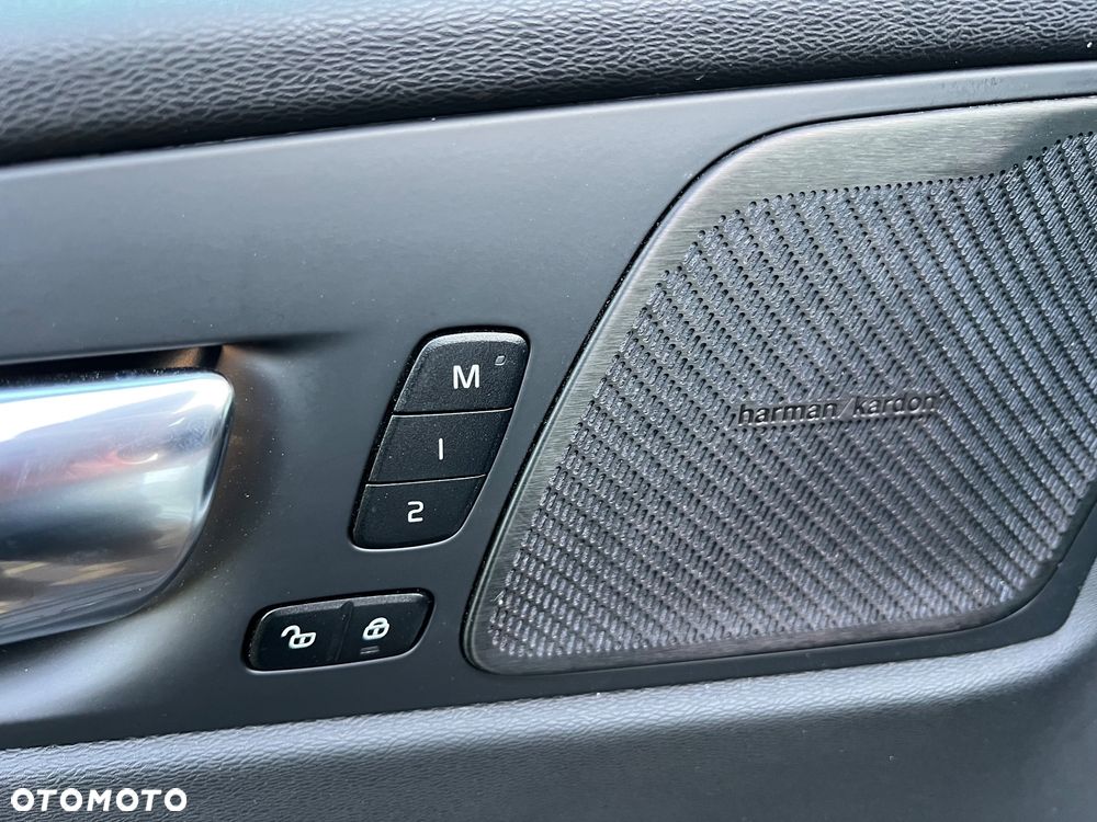 Volvo XC 60 B5 B Geartronic Momentum Pro - 25