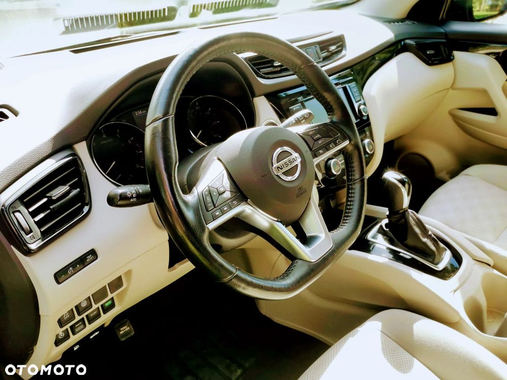 Nissan Rogue - 10