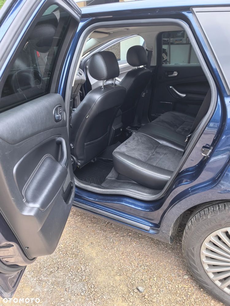 Ford Mondeo - 18