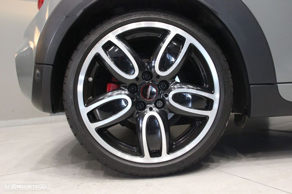 MINI 3 Portas John Cooper Works Auto Desportiva - 4