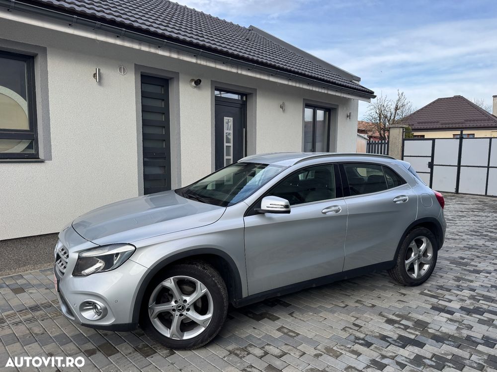 Mercedes-Benz GLA 200 d 7G-DCT UrbanStyle Edition - 2
