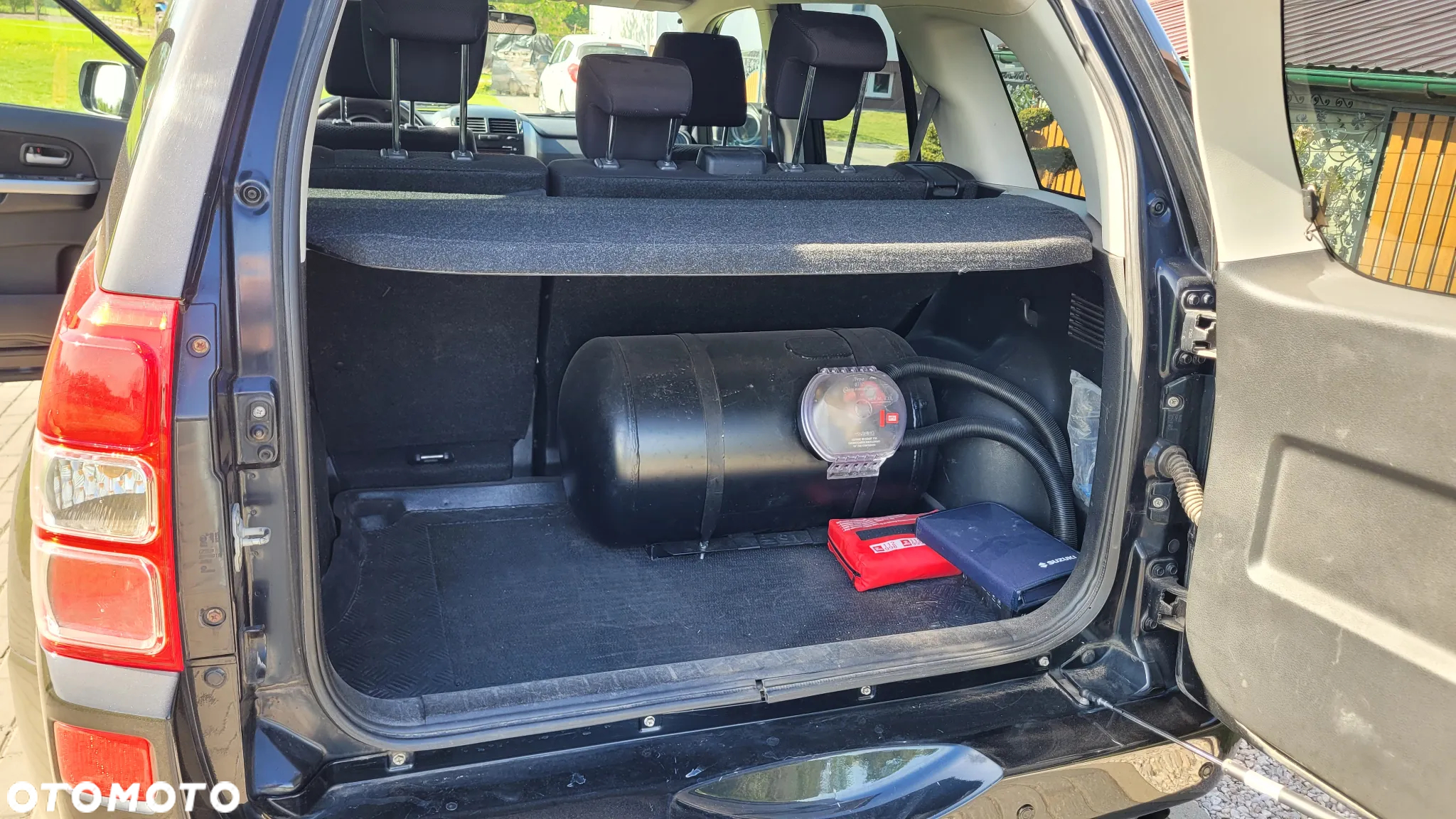 Suzuki Grand Vitara 2.0 De luxe - 10