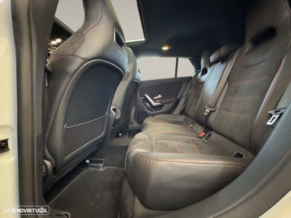 Mercedes-Benz CLA 200 d - 21