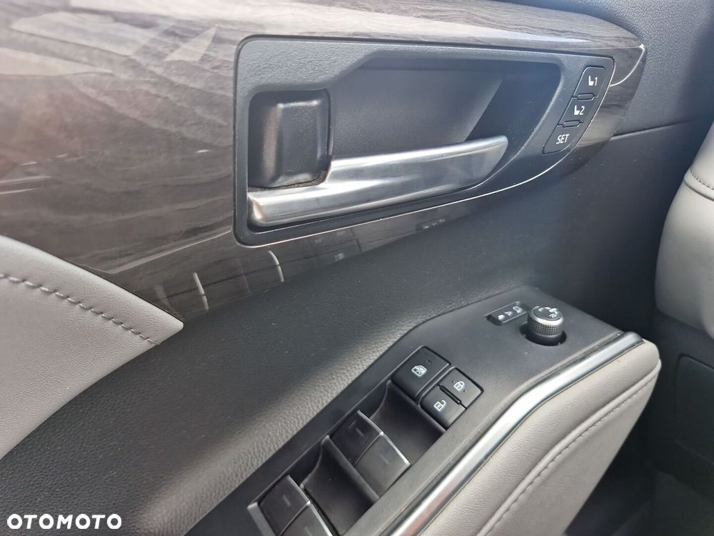 Toyota Highlander - 21