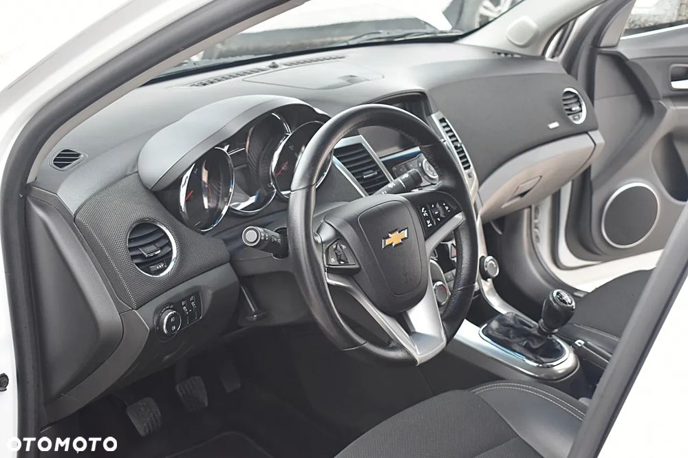 Chevrolet Cruze 1.7TD LT+ - 18