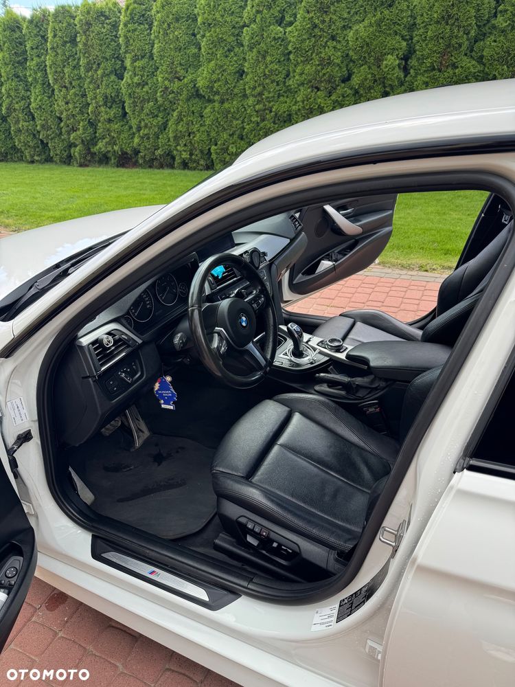 BMW Seria 3 335d xDrive M Sport - 12