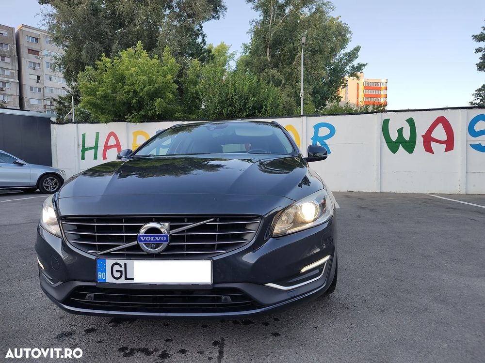 Volvo V60 D4 VEA Start-Stop Momentum - 1