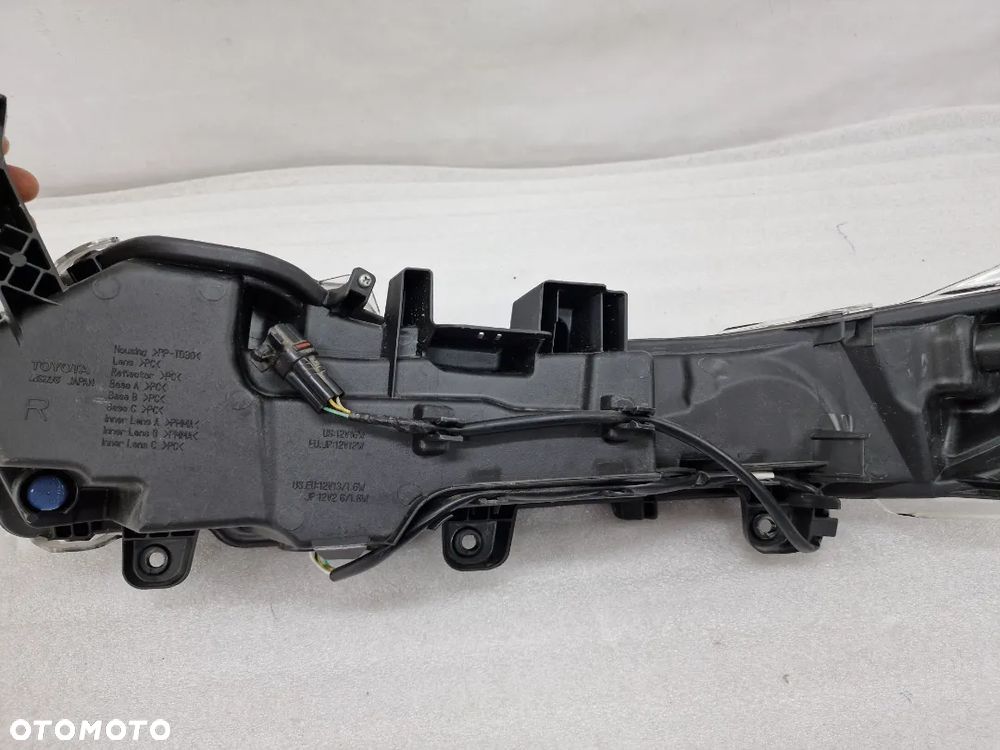 LEXUS NX 14- LED DRL LAMPA PRAWA PRZEDNIA PRZÓD , NR KOITO 78-11 , NR AUKCJI LL36 - 9