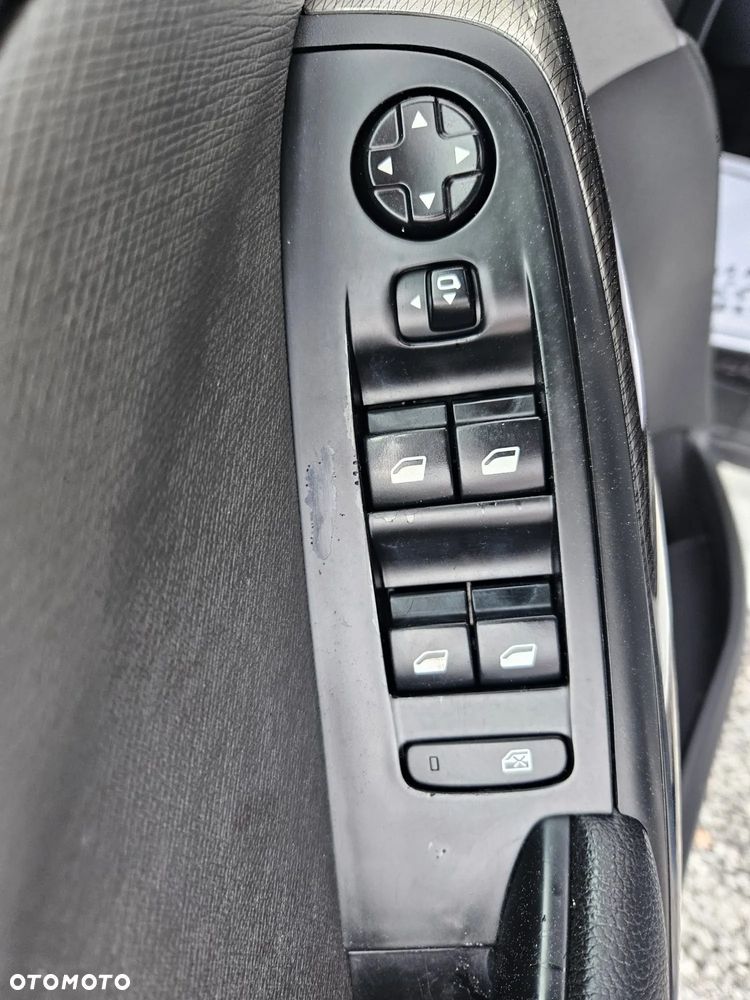 Citroën C4 Grand Picasso 2.0 HDi FAP EGS6 (7-Sitzer) Exclusive - 32