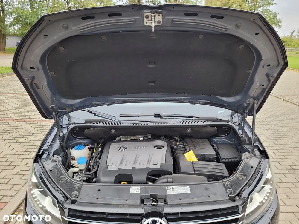 Volkswagen Touran 2.0 TDI DPF Comfortline DSG - 15