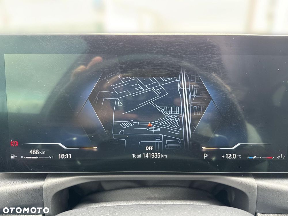 BMW Seria 3 318d - 26