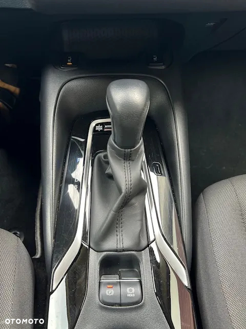 Toyota Corolla 1.8 Hybrid Comfort - 17