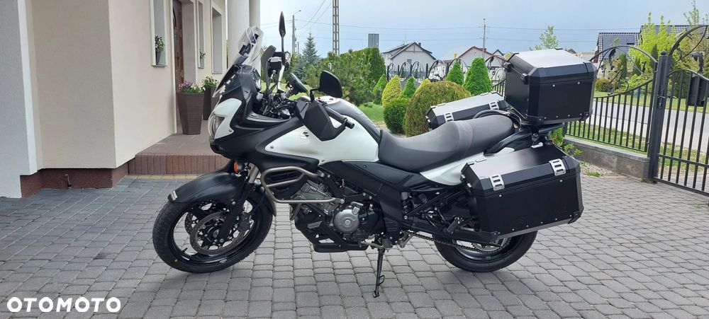 Suzuki V-STROM - 1