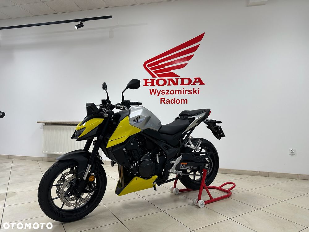 Honda CB - 1