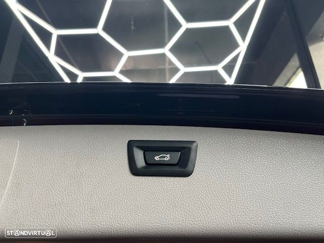 BMW 318 d Touring - 23