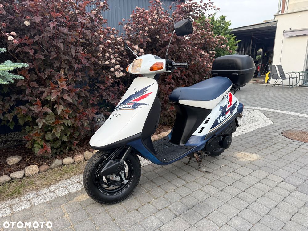 Honda Vision - 1